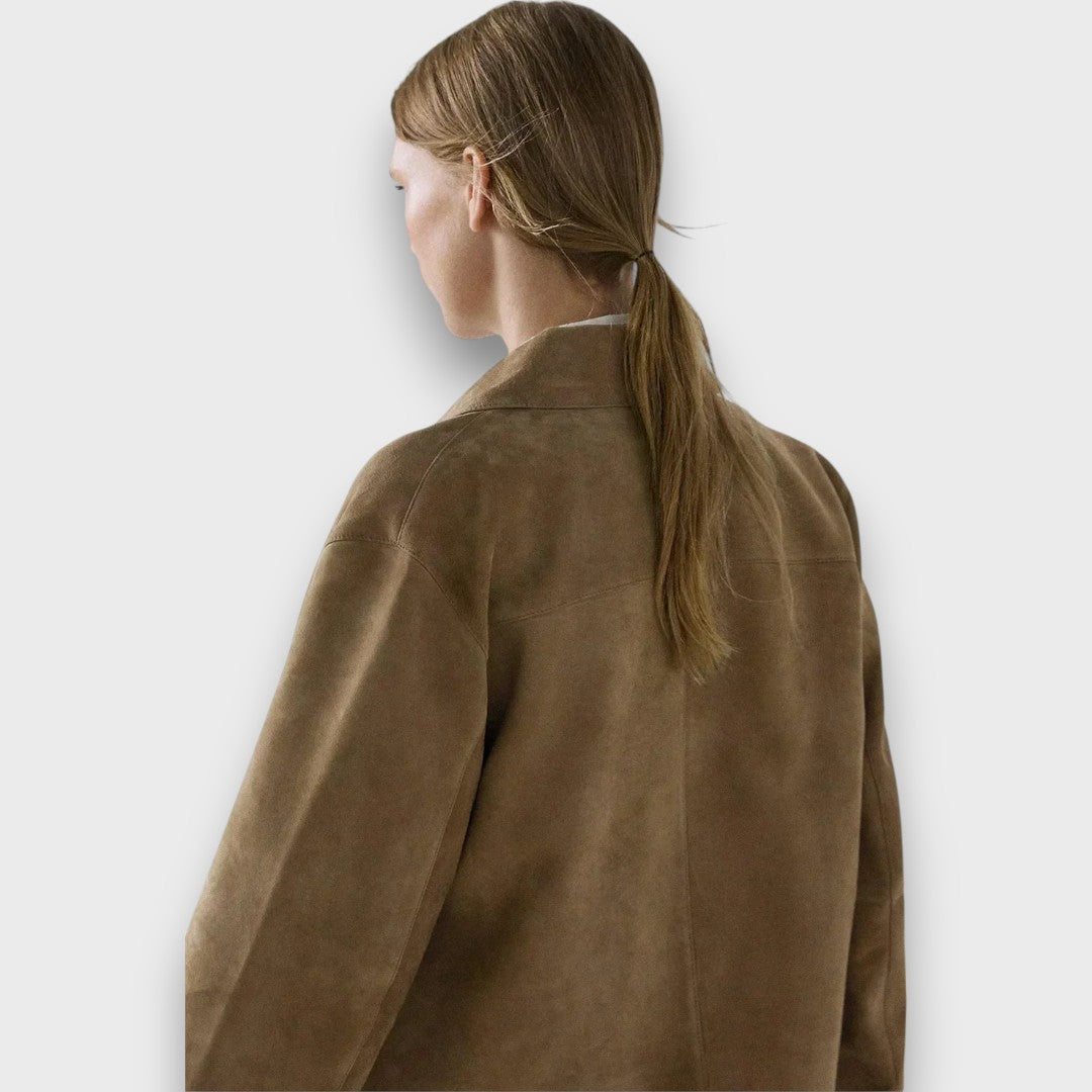Naomi – Giacca in suede elegante con taglio classico