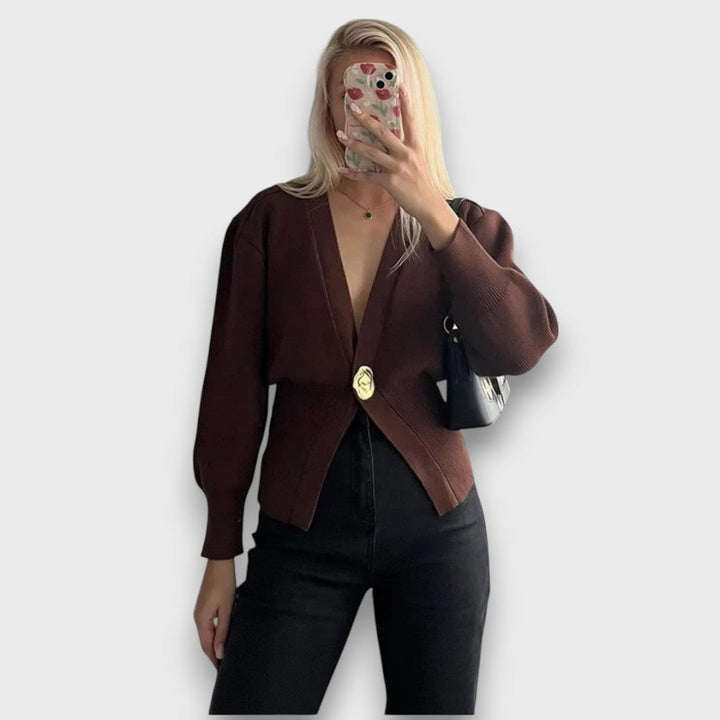 Enea – Cardigan con scollo a V profondo e bottone dorato